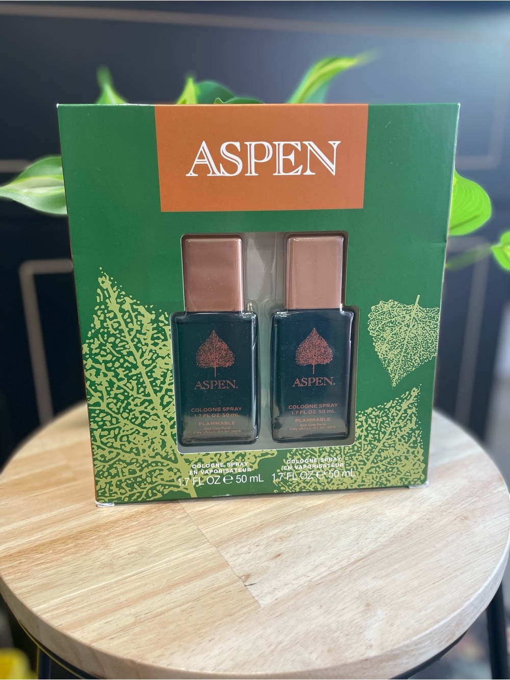 ASPEN Men’s Cologne Gift Set — Green/Brown